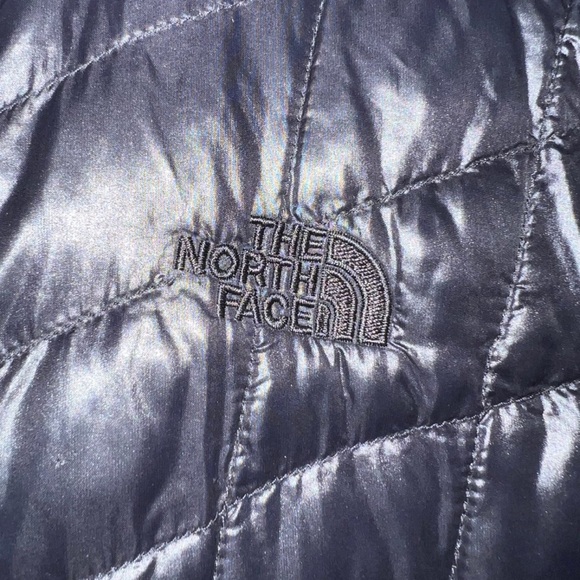 Northface women’s xl long thermoball black - Picture 3 of 10